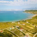 Comfortable With Sea View *