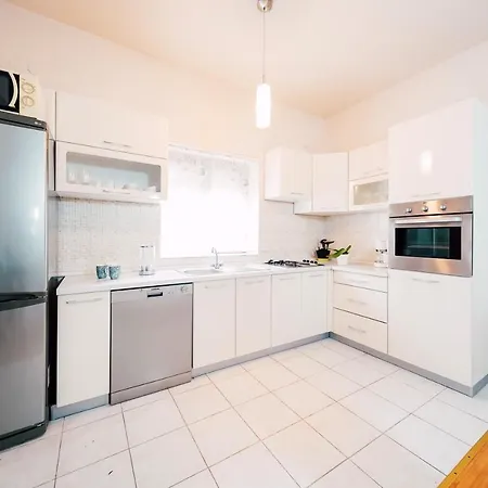 Apartman Comfortable With Sea View Ljubač