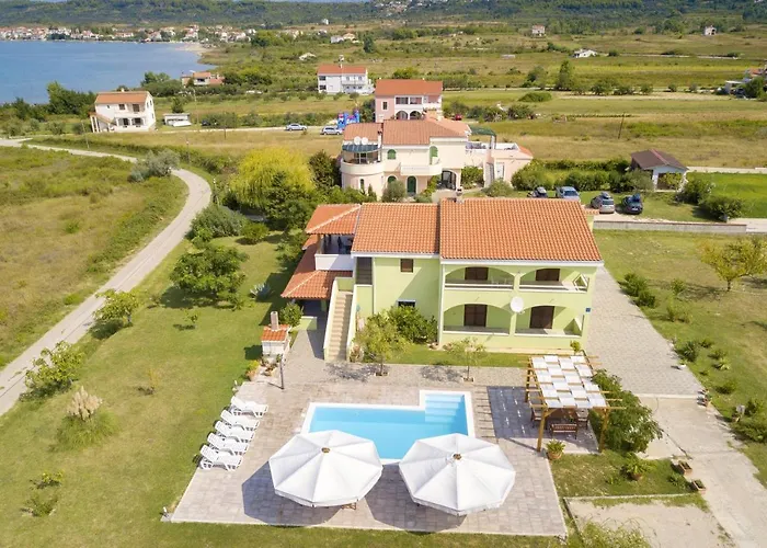 Comfortable With Sea View *