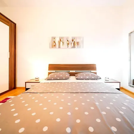 公寓 Comfortable With Sea View Ljubač