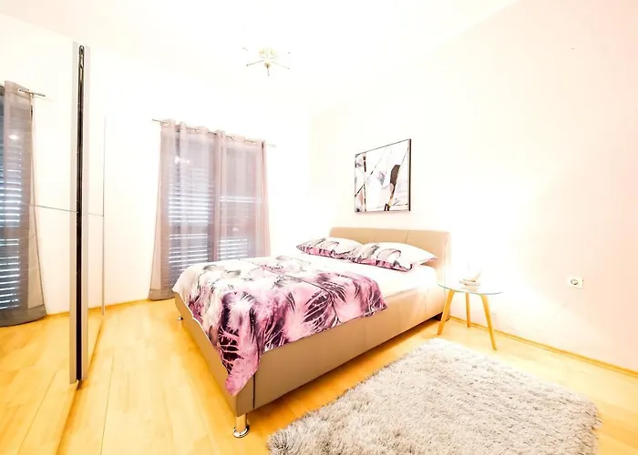 아파트 Comfortable With Sea View